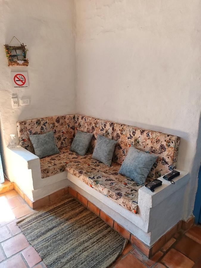 Apartamento Privado Maolga Apartment บาริชารา ภายนอก รูปภาพ